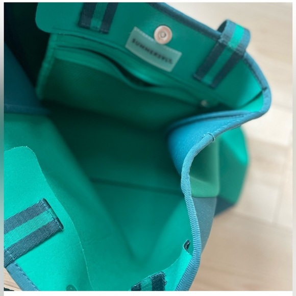 Summersalt Green Striped Neoprene Perfect Beach Tote Bag - Picture 6 of 9